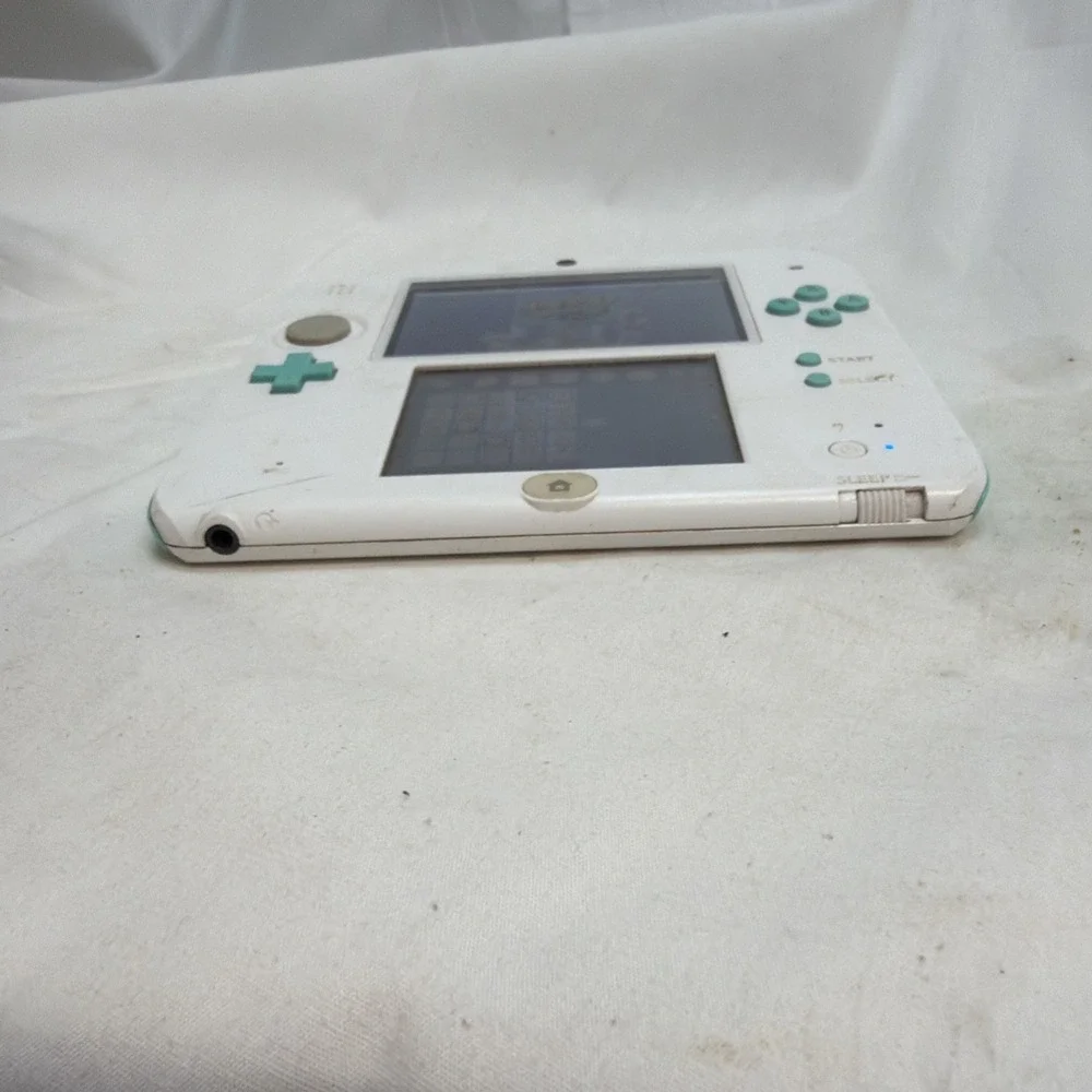 Nintendo 2DS Sea Green Limited Edition Video Game Console  No Charger